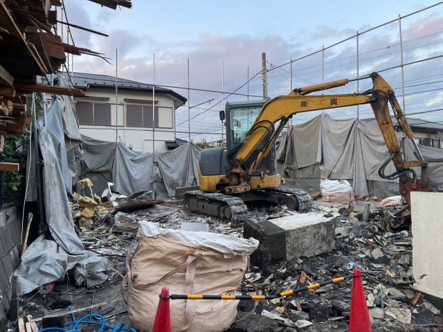 木造２階建て解体工事(神奈川県横浜市泉区下和泉)工事中の様子です。